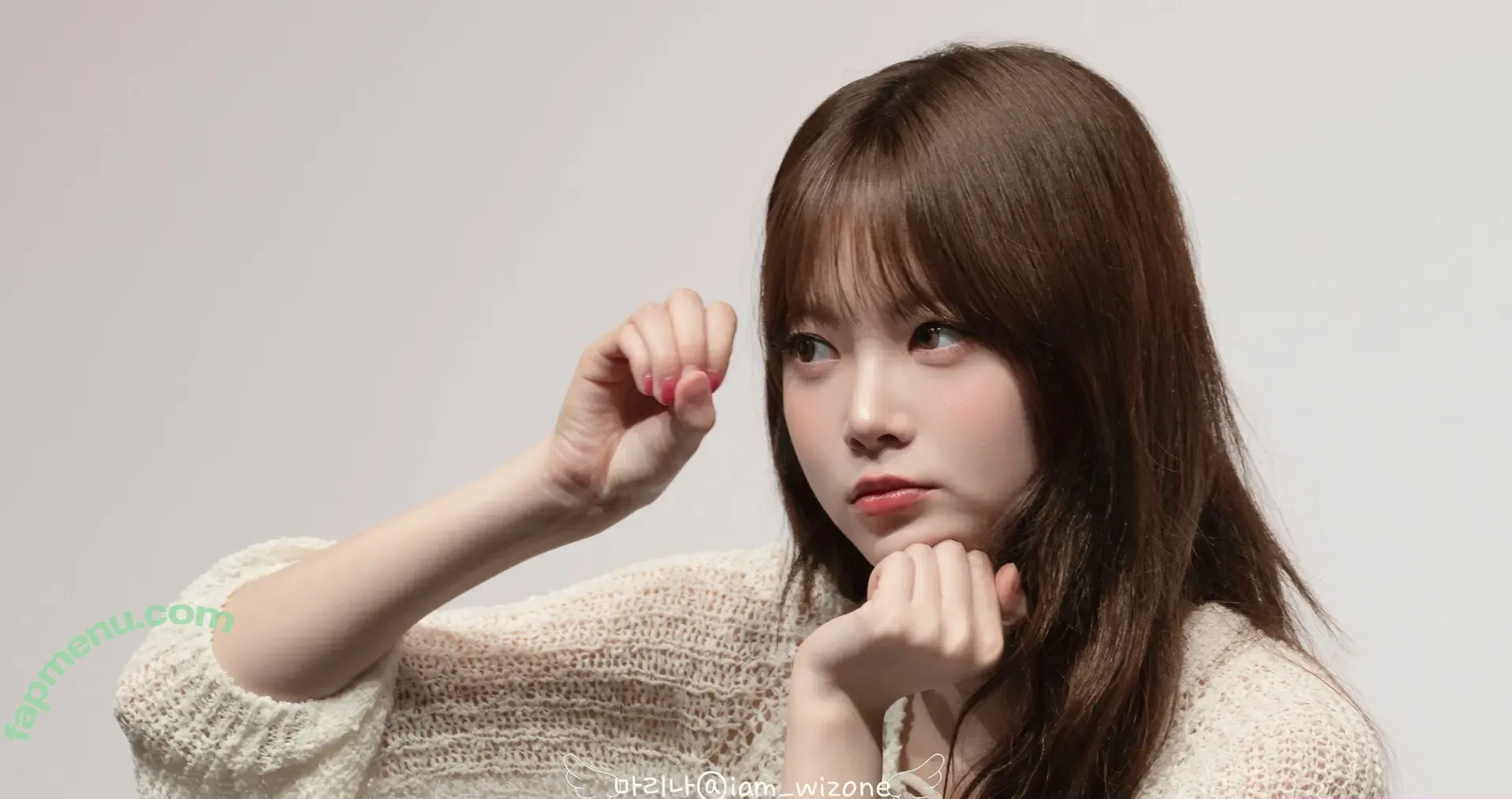 Hong Eunchae 홍은채 nude photo #0053 (LESSERAFIM / hhh.e_c.v)