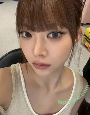 Hong Eunchae 홍은채 / LESSERAFIM / hhh.e_c.v nude photo #0129