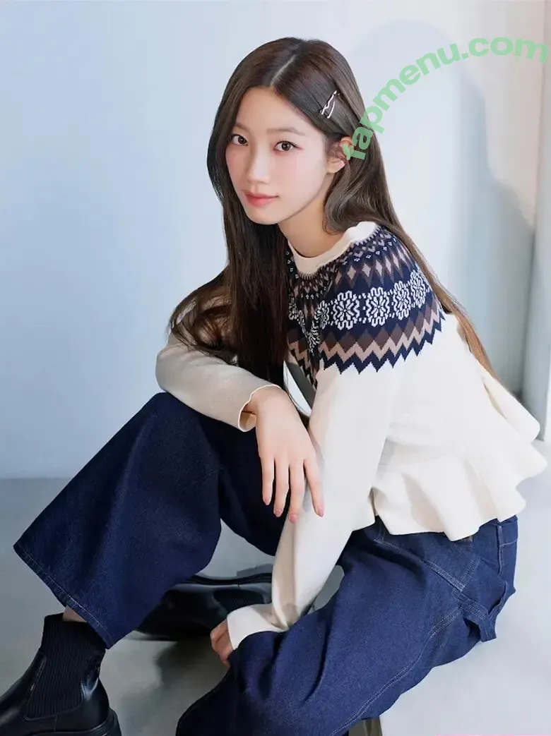 Hong Eunchae 홍은채 nude photo #0112 (LESSERAFIM / hhh.e_c.v)