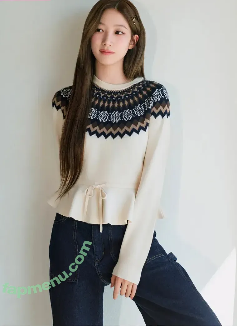 Hong Eunchae 홍은채 nude photo #0113 (LESSERAFIM / hhh.e_c.v)