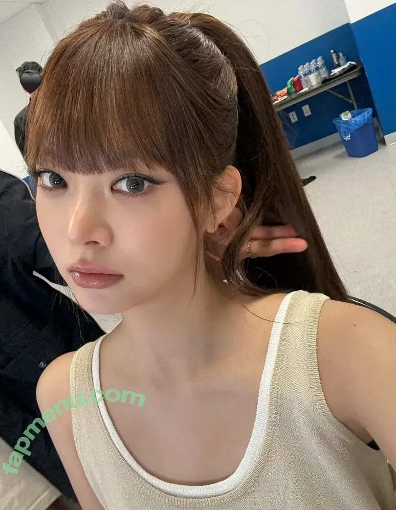 Hong Eunchae 홍은채 nude photo #0133 (LESSERAFIM / hhh.e_c.v)