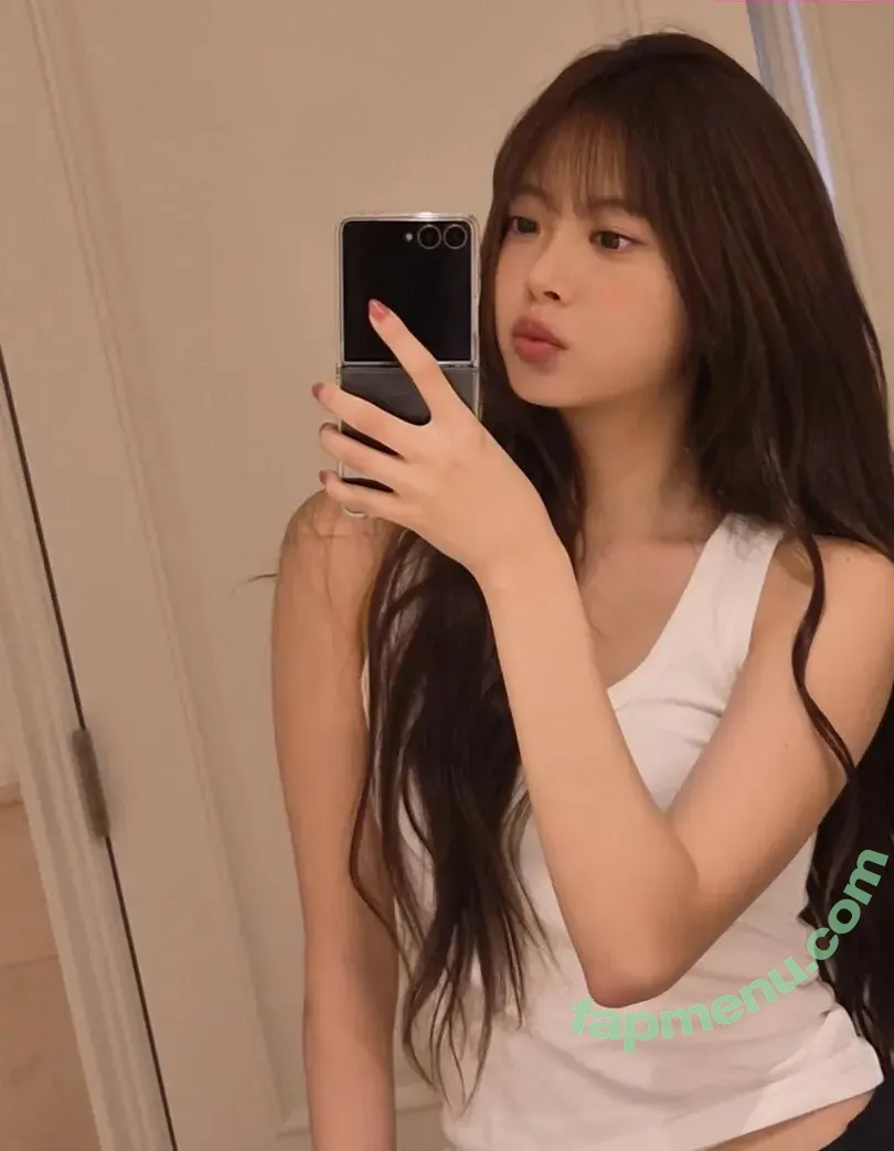 Hong Eunchae 홍은채 nude photo #0146 (LESSERAFIM / hhh.e_c.v)