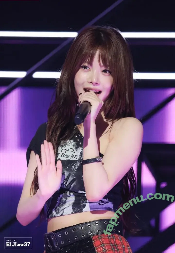 Hong Eunchae 홍은채 nude photo #0168 (LESSERAFIM / hhh.e_c.v)