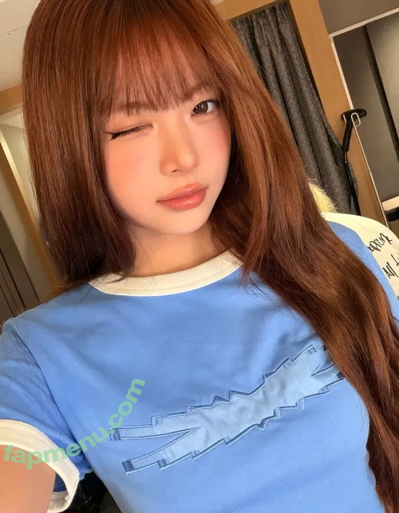 Hong Eunchae 홍은채 nude photo #0006 (LESSERAFIM / hhh.e_c.v)