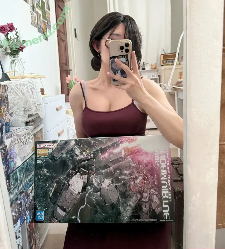 Hongbin nude photo #0069 (hongbin04071 / kurenai960407)