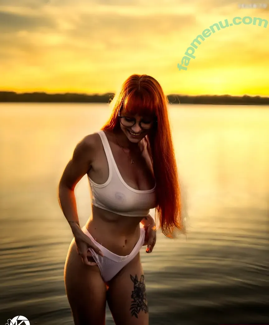 Honigmotte_Abby nude photo #0031 (Honigmotte_Abby)