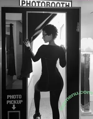 Honnete Bas / honnetebas nude photo #0077