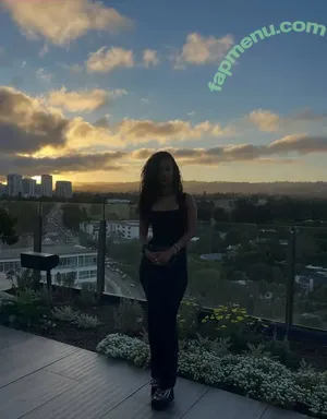 Honnete Bas / honnetebas nude photo #0118