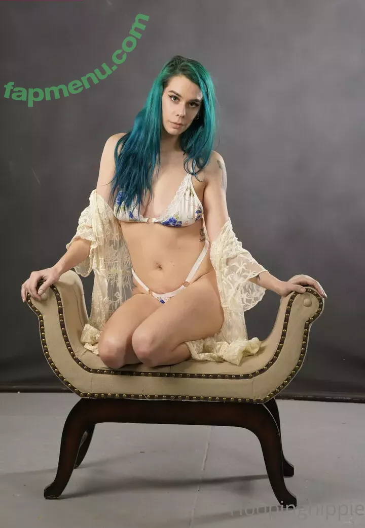 hoopinghippie23 nude photo #0020 (hoopinokiie_)