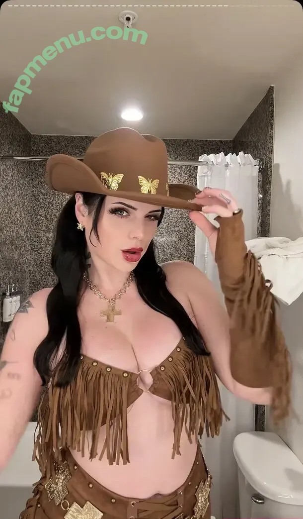 Hope Schwing nude photo #0020 (Hope Schwinghamer / hope.schwing)