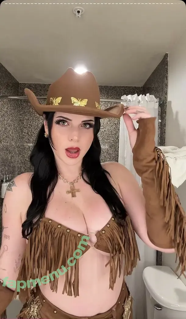 Hope Schwing nude photo #0022 (Hope Schwinghamer / hope.schwing)