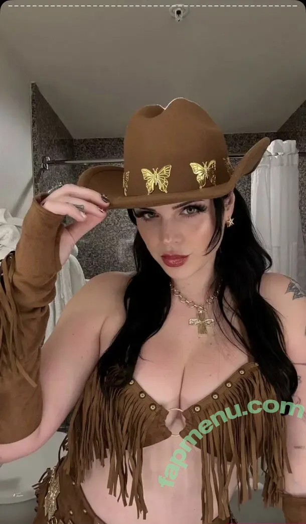 Hope Schwing nude photo #0023 (Hope Schwinghamer / hope.schwing)