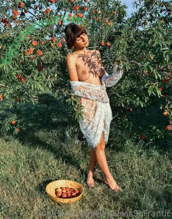 hopelesssofrantic nude photo #1902 (hopelesssf)