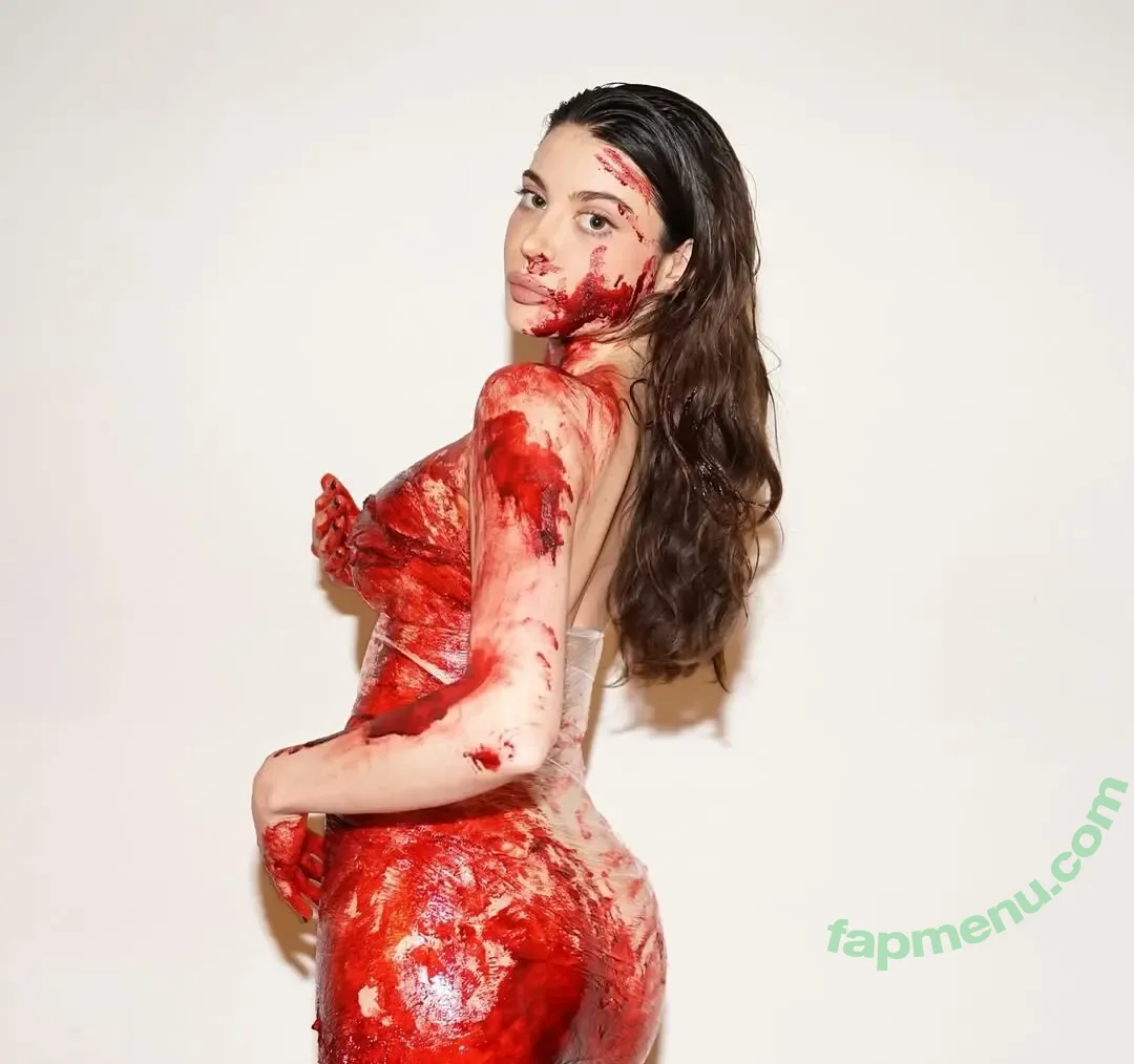 Horkruks nude photo #0017 (Laura Matuszczyk)