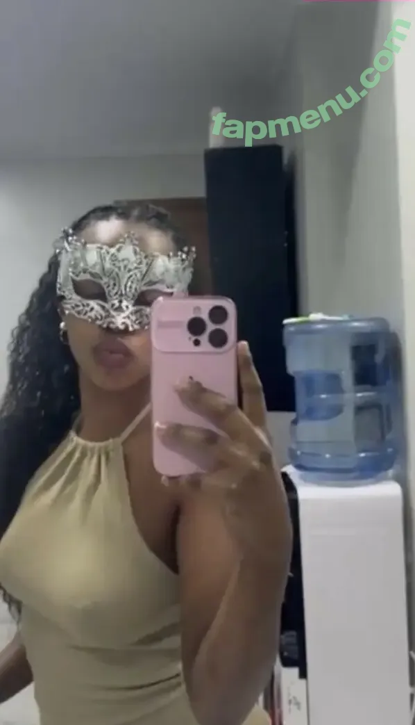 HornAfrica nude photo #0083 (east african / hickiesnbubbles / hornsafricasafaris)