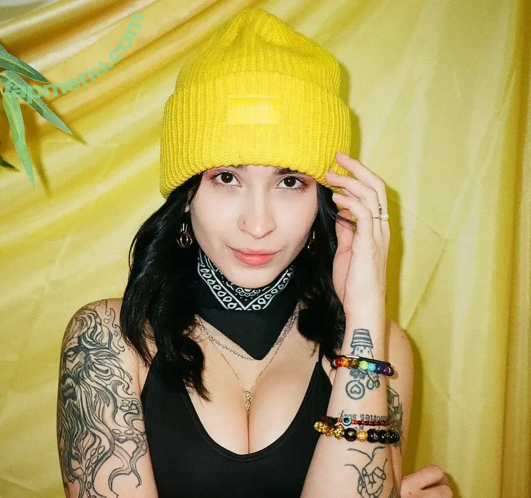 Horngryland nude photo #0049 (Horngryland)