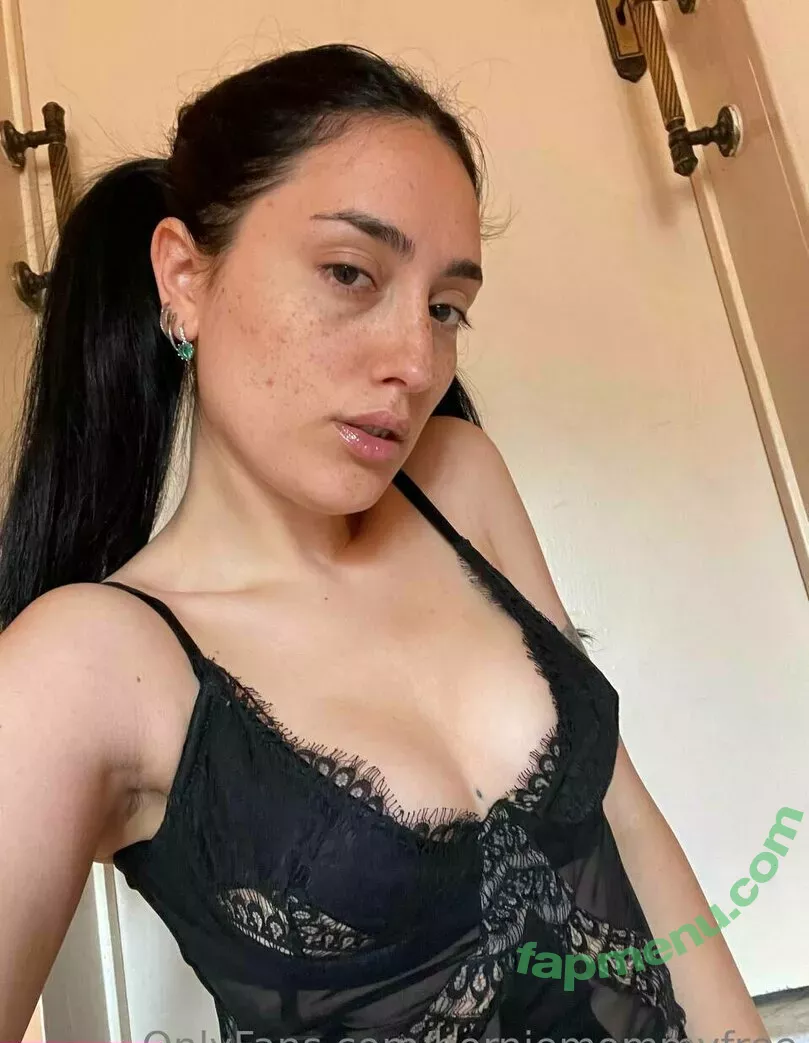 horniemommyfree nude photo #0237 (fb_0296)