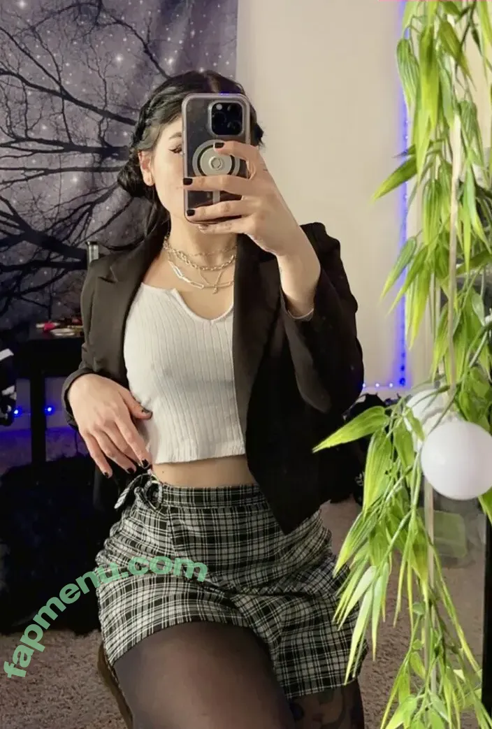 horrorwh0re nude photo #0018 (megxcore / notahorror / whorrore)