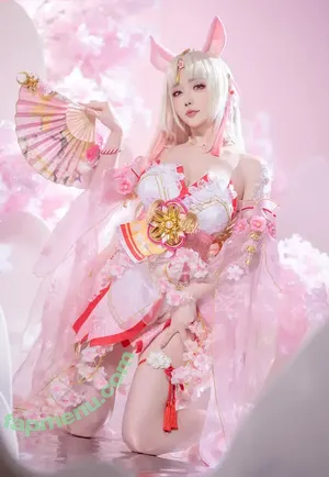 Hoshilily / hoshilily1 / hoshilily_cos / 星之迟迟 nude photo #2310