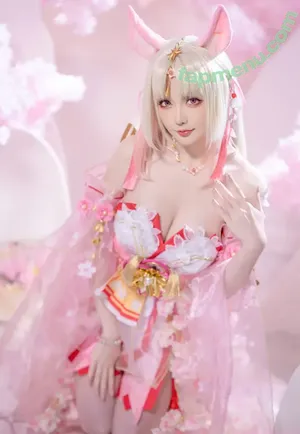 Hoshilily / hoshilily1 / hoshilily_cos / 星之迟迟 nude photo #2334