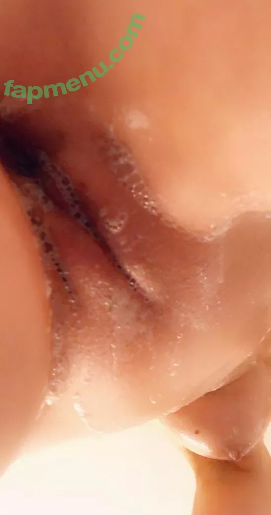 hot_wet_lilly nude photo #0081 (sugarengelchen)