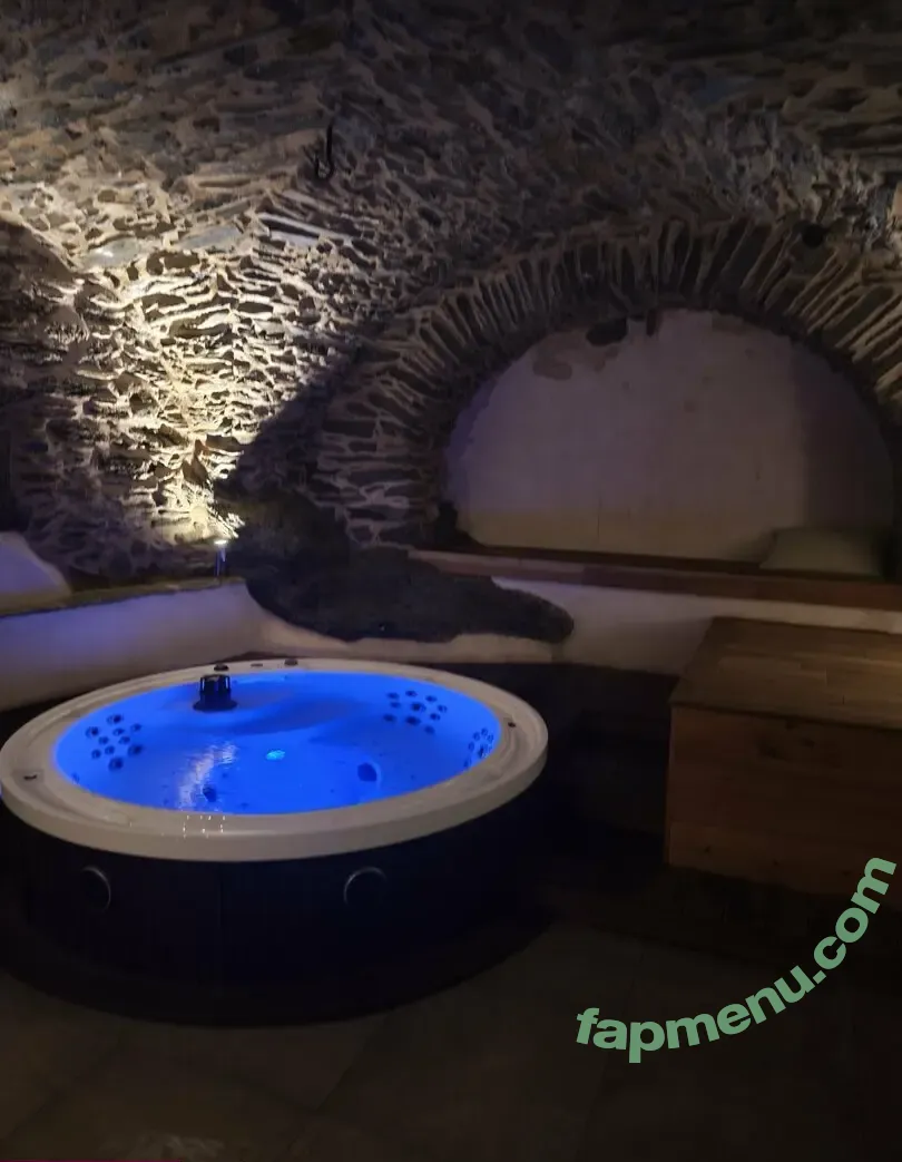 hot_wife_eva nude photo #0030 (hot_wife_next_door)