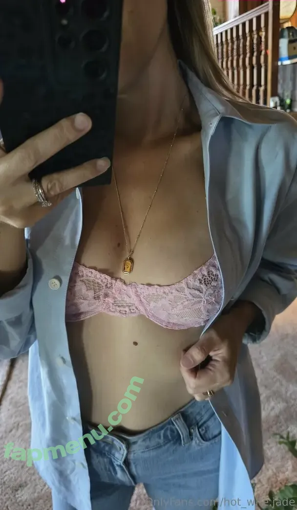 hot_wife.jade nude photo #0018 (hotwifejadeli)