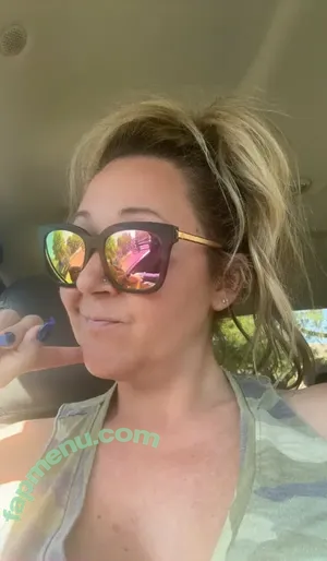 hot_wife_victoria / Hotwife_Vxxx / _torias_secret_ nude photo #0569