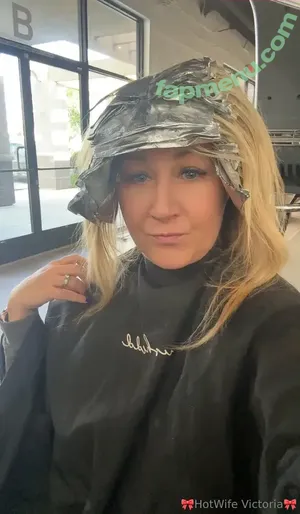 hot_wife_victoria / Hotwife_Vxxx / _torias_secret_ nude photo #0588