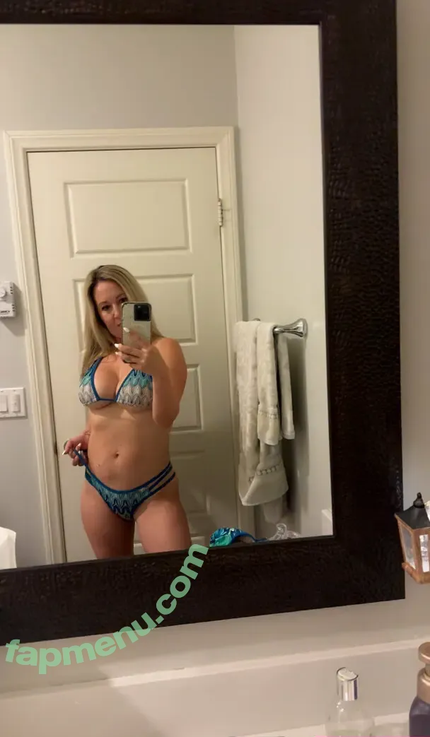 hot_wife_victoria nude photo #0549 (Hotwife_Vxxx / _torias_secret_)