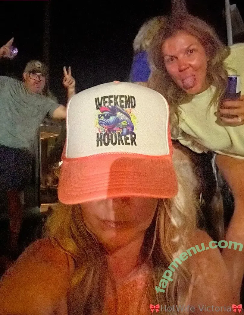 hot_wife_victoria nude photo #0550 (Hotwife_Vxxx / _torias_secret_)