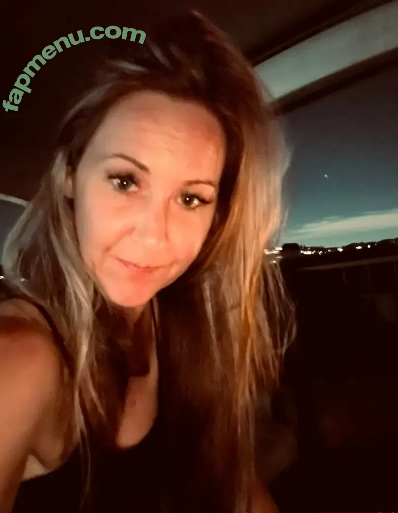 hot_wife_victoria nude photo #0573 (Hotwife_Vxxx / _torias_secret_)