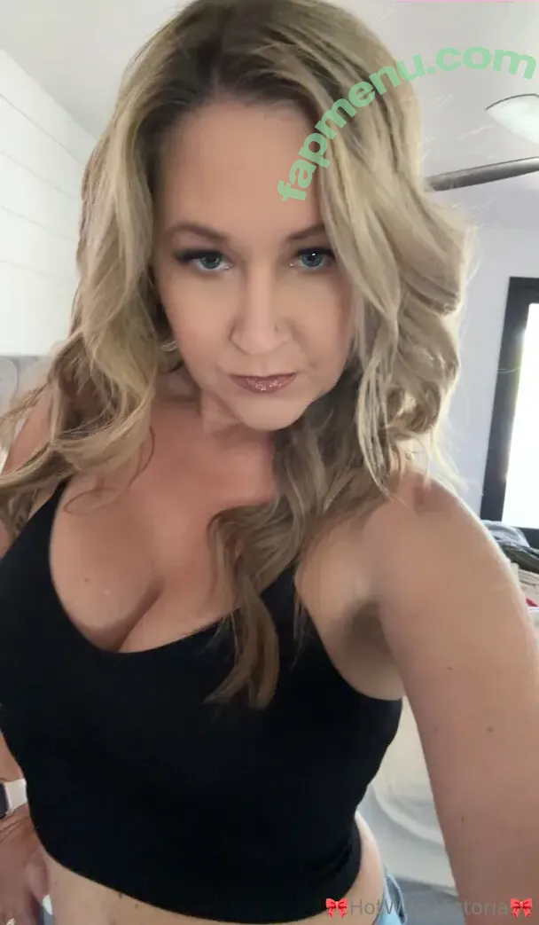 hot_wife_victoria nude photo #0574 (Hotwife_Vxxx / _torias_secret_)