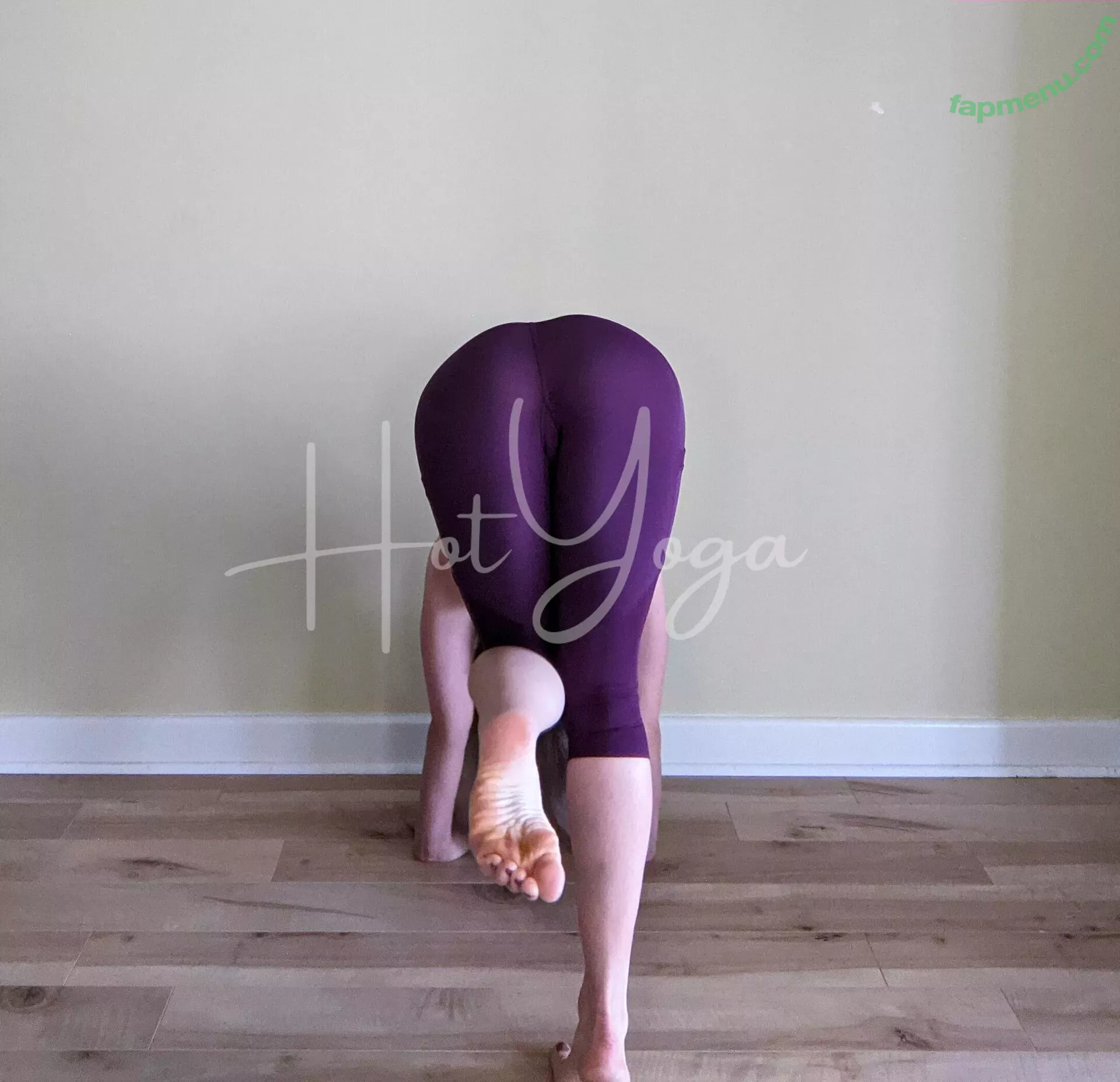 hot-yoga nude photo #0104 (hot-yoga)