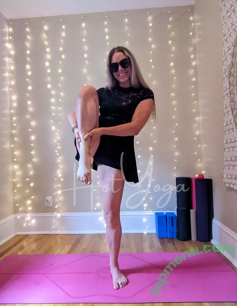 hot-yoga nude photo #0106 (hot-yoga)