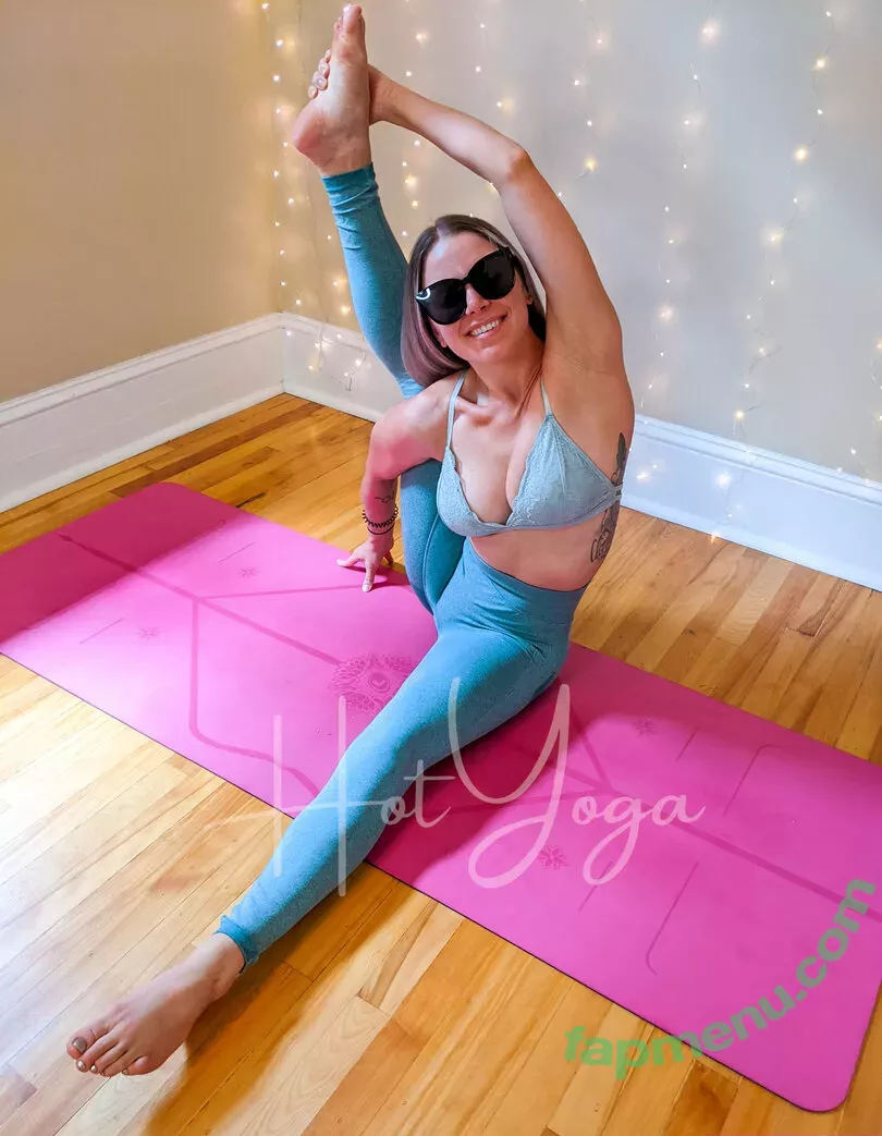 hot-yoga nude photo #0130 (hot-yoga)