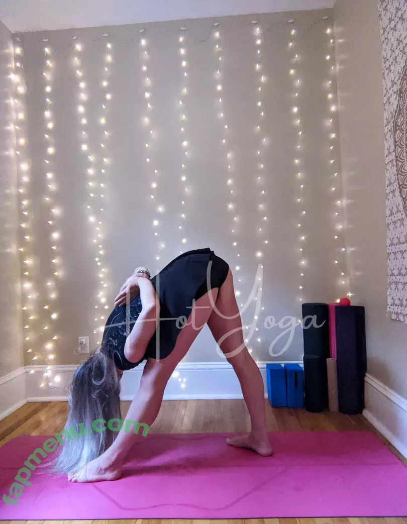 hot-yoga nude photo #0134 (hot-yoga)