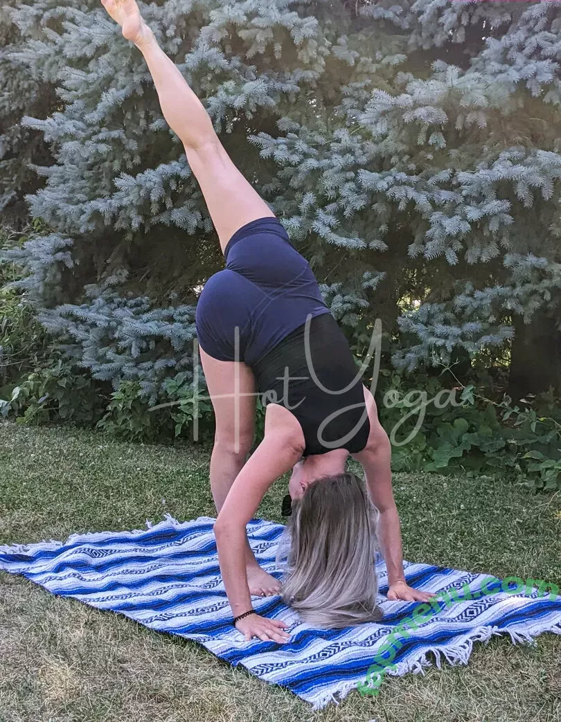 hot-yoga nude photo #0138 (hot-yoga)