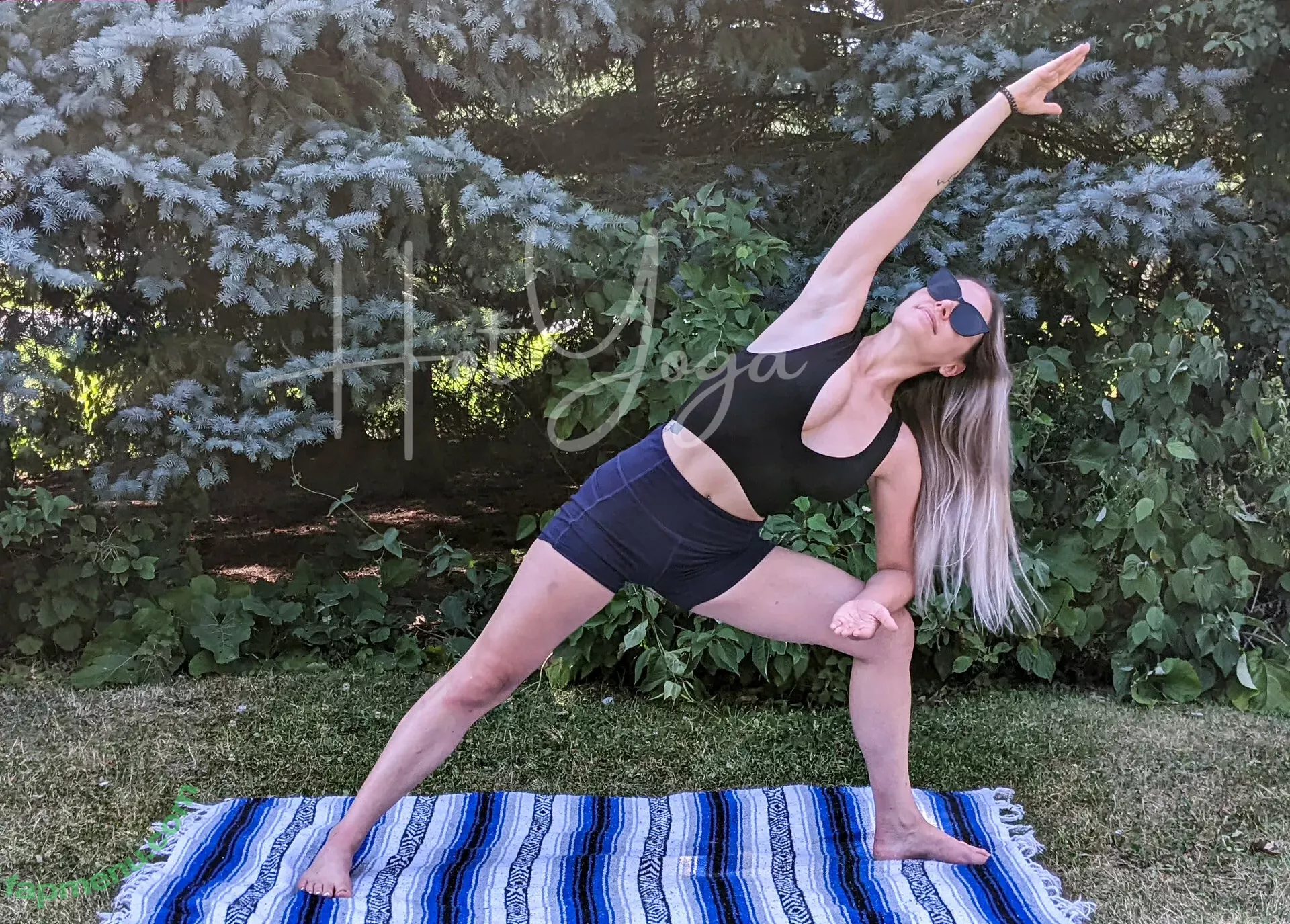 hot-yoga nude photo #0164 (hot-yoga)