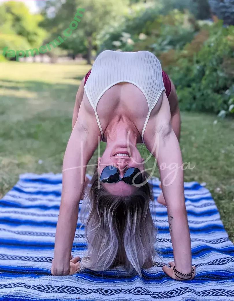 hot-yoga nude photo #0182 (hot-yoga)