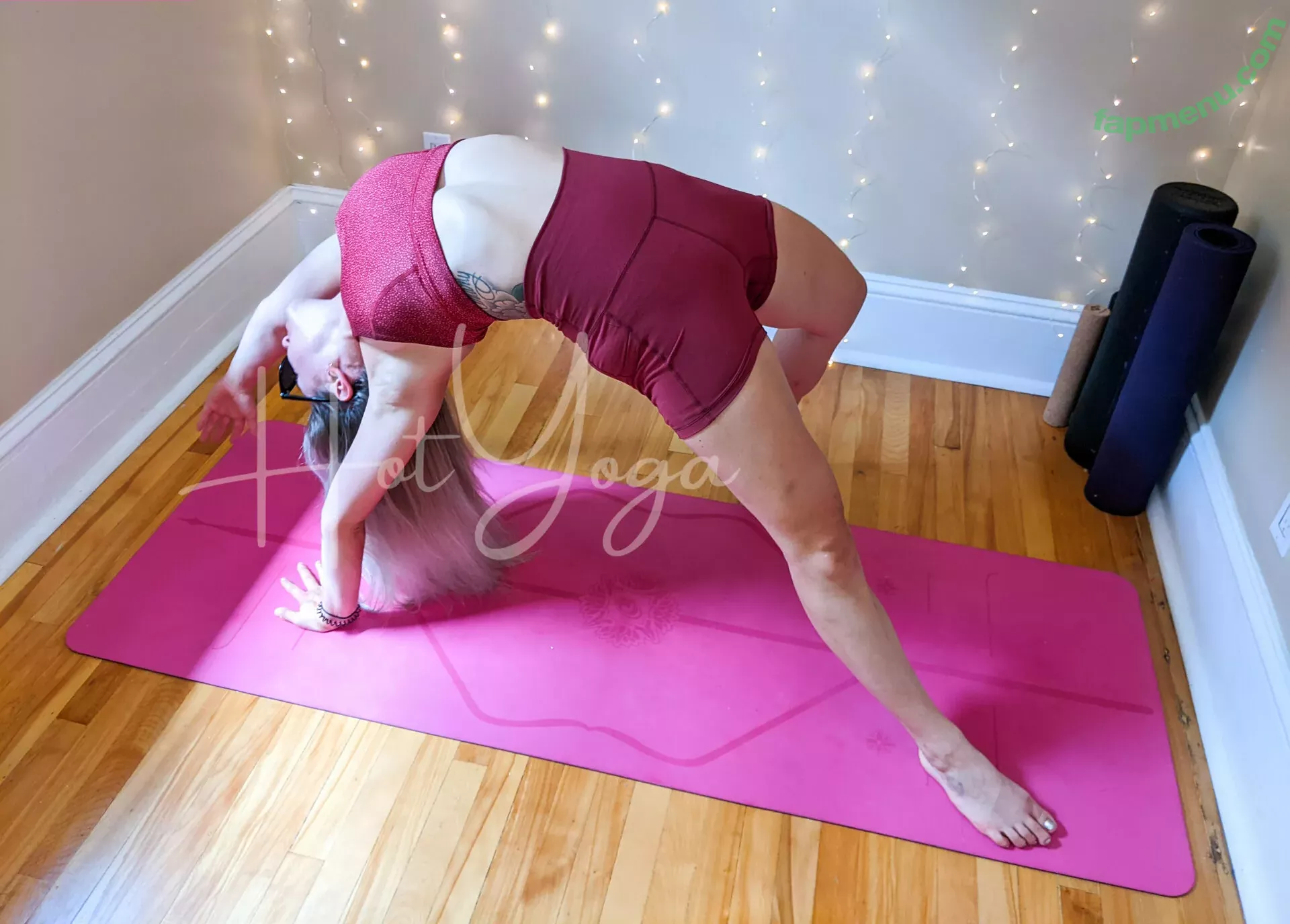 hot-yoga nude photo #0232 (hot-yoga)