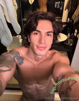 hotalex6 / alejopino88 nude photo #0037