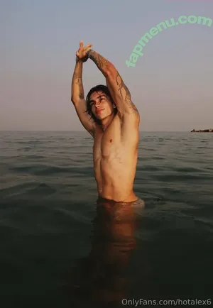 hotalex6 / alejopino88 nude photo #0050