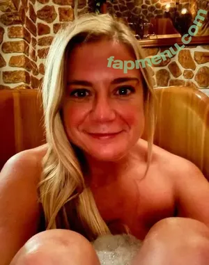 hotbakingwife / jasminepanama nude photo #0009