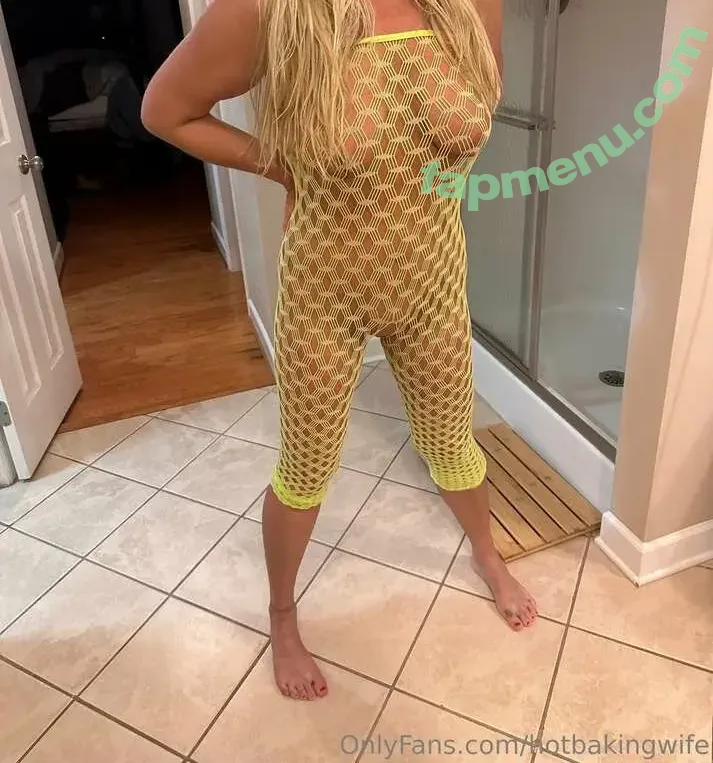 hotbakingwife nude photo #0027 (jasminepanama)