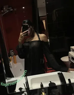 Hotelf / crazy_vamp nude photo #0406