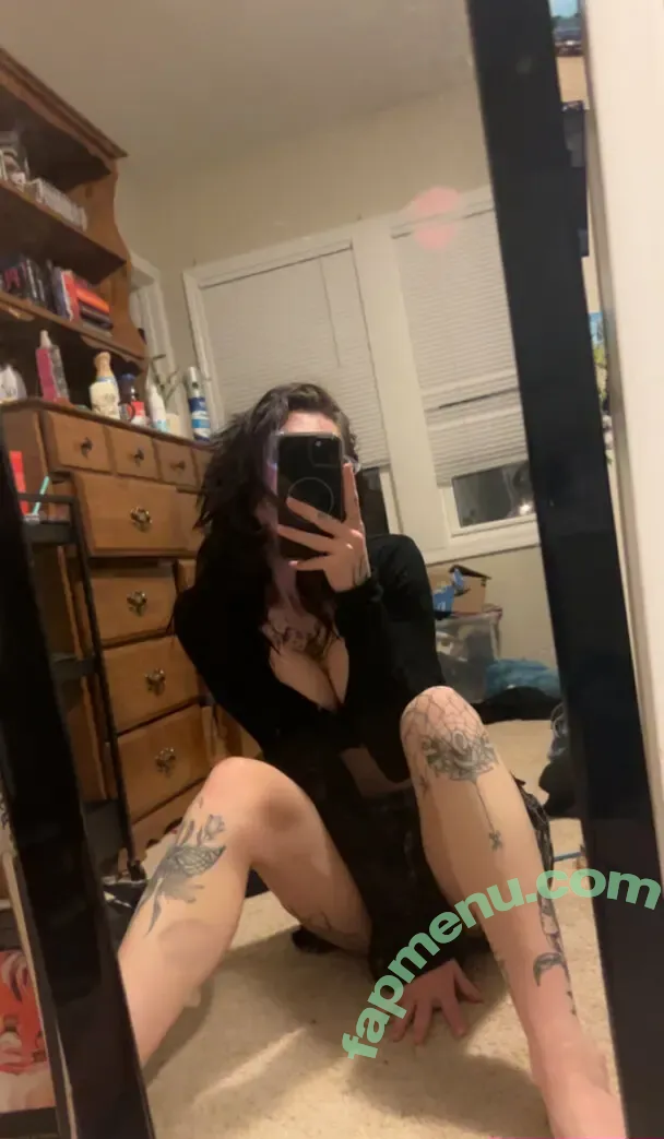 hotemo-chick nude photo #0010 (thateslutvibe)