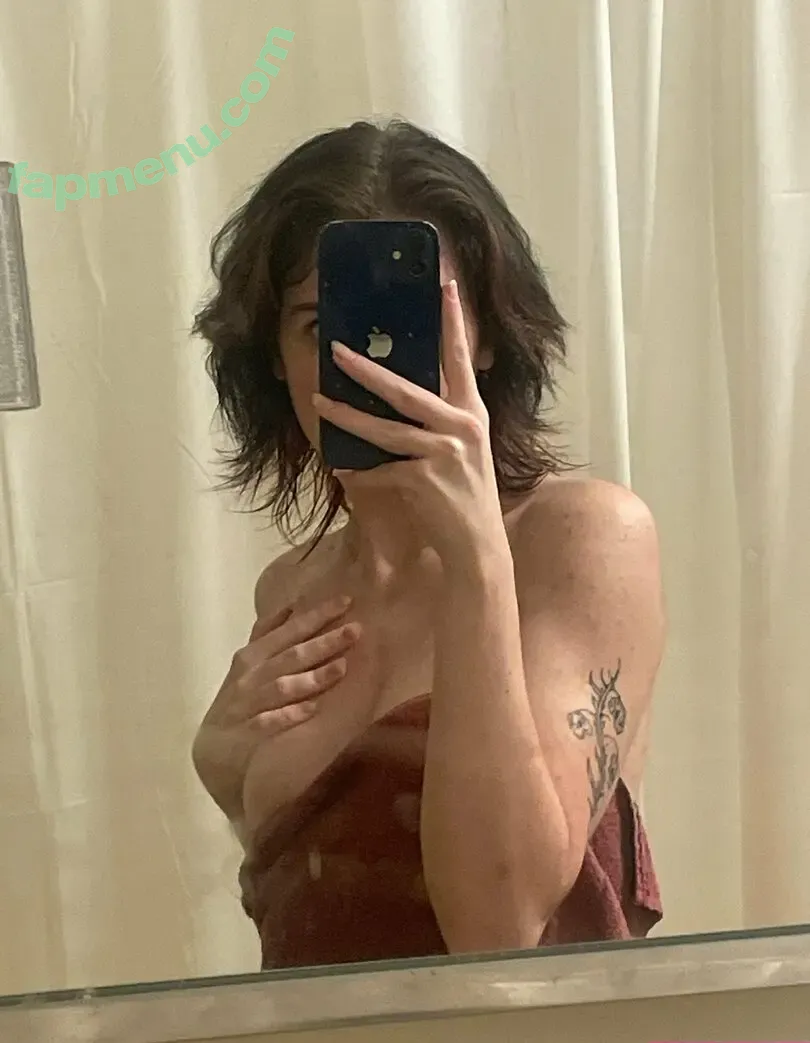 hotemo-chick nude photo #0011 (thateslutvibe)