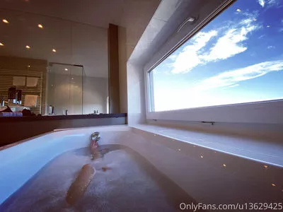 hotfallingdevil / aniela_hfd / fallingdevil / fallingdevill / hotfallingdevill nude photo #0036