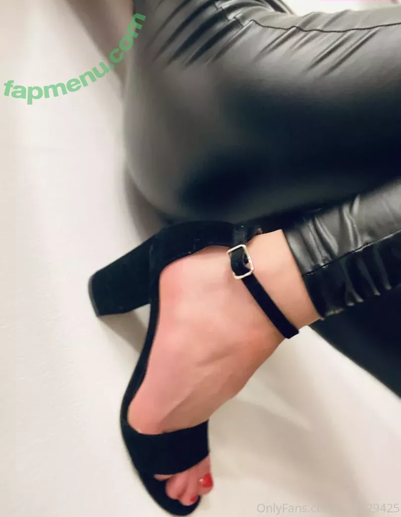 hotfallingdevil nude photo #0038 (aniela_hfd / fallingdevil / fallingdevill / hotfallingdevill)